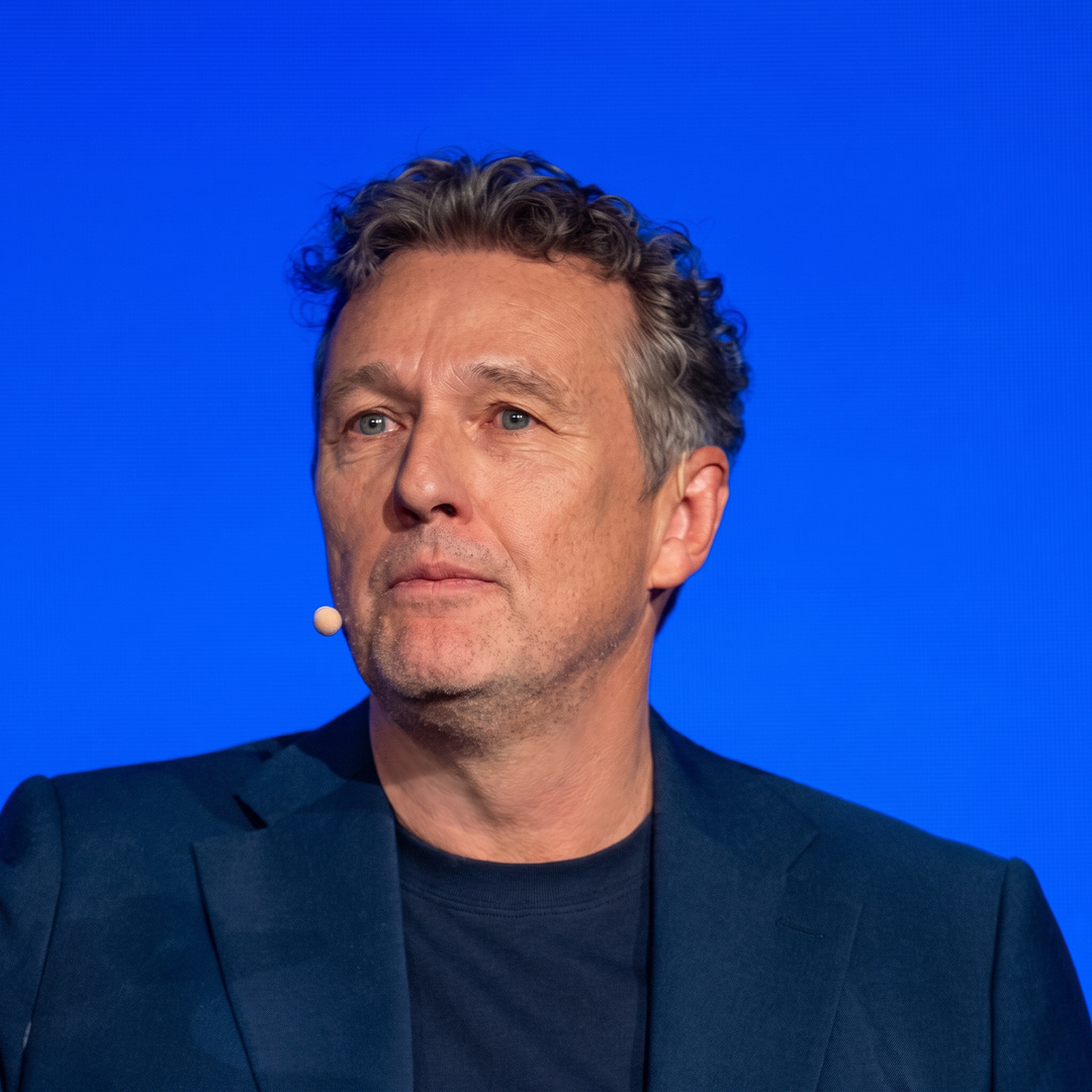 Dr. Jens Tomas